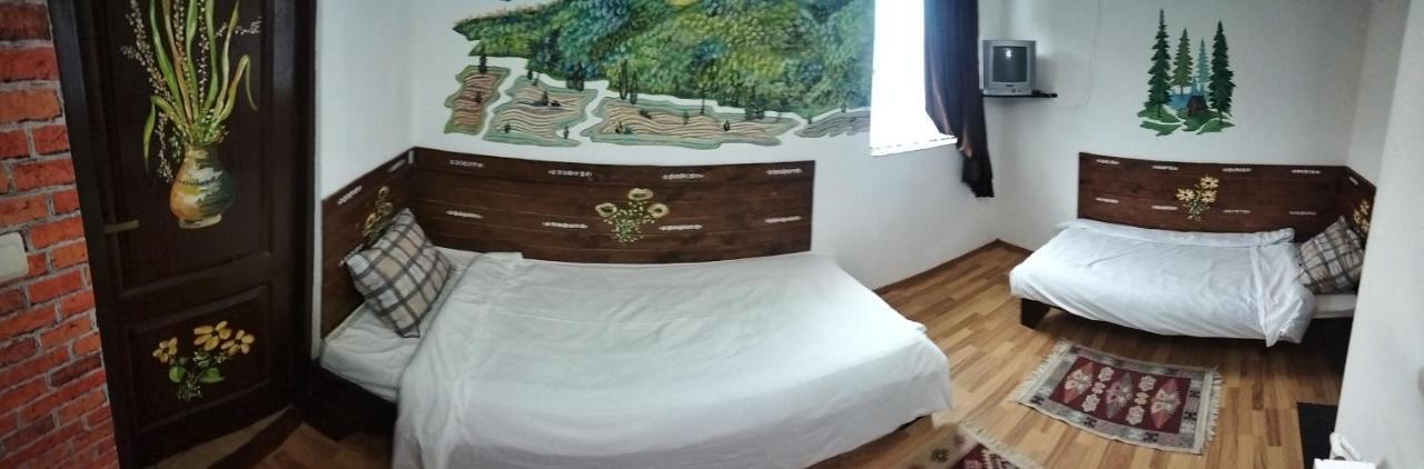 Vila Casa Piscul Lupului Pucioasa Exteriér fotografie
